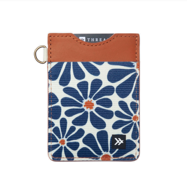 Thread Patterned Vertical Leather Elastic Wallet