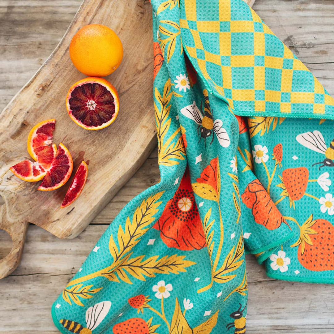 The Perfect Kitchen Towel - Garden Buzz