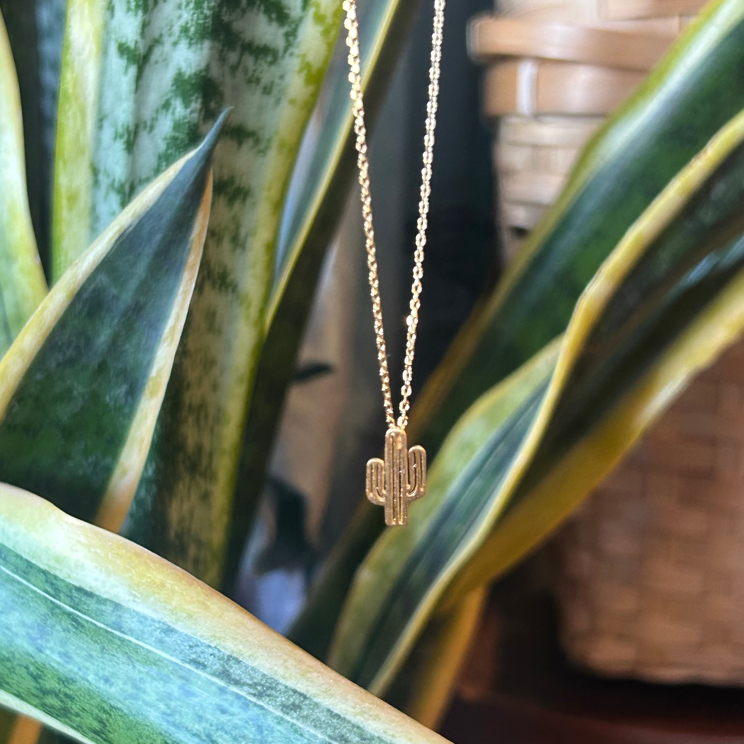 Ribbed Cactus Pendant Necklace